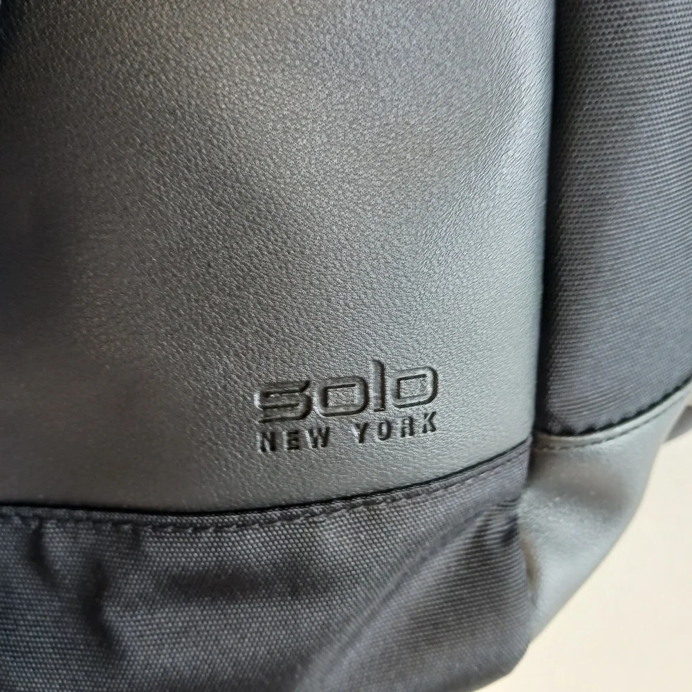 Solo New York Hybrid Tote Backpack Luggage Strap Laptop Travel NWOT School